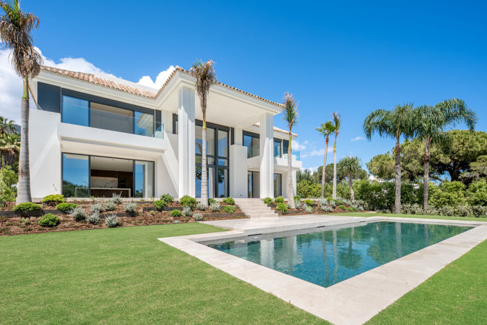 Image No.2-6 Bed Villa for sale