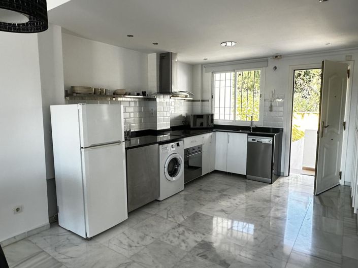 Image No.27-2 Bed Apartment for sale