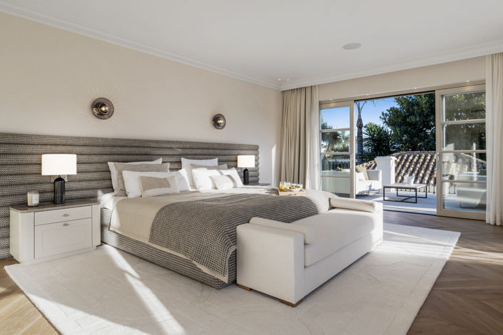 Image No.5-6 Bed Villa for sale