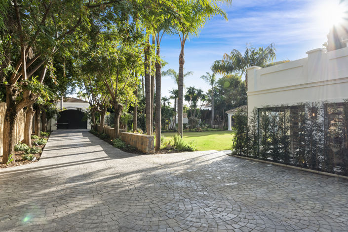 Image No.8-6 Bed Villa for sale