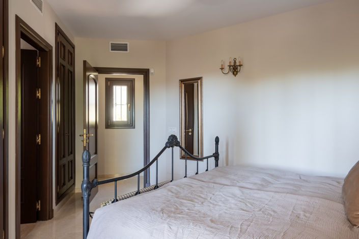 Image No.25-4 Bed Villa for sale