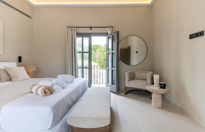 Image No.32-5 Bed Villa for sale
