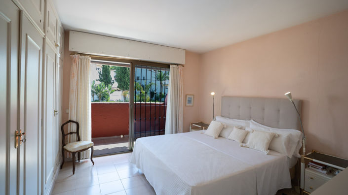 Image No.7-Villa de 4 chambres à vendre à Marbella