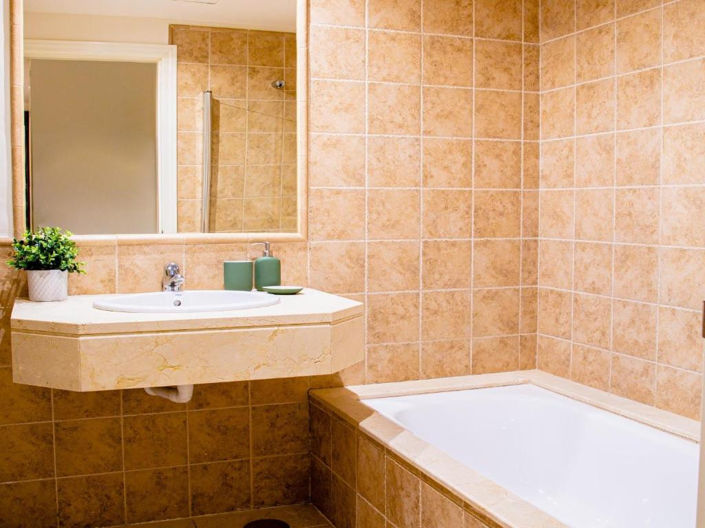 Image No.18-2 Bed Apartment for sale