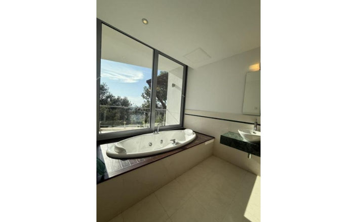 Image No.6-5 Bed Villa for sale