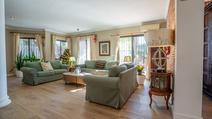 Image No.3-5 Bed Villa for sale