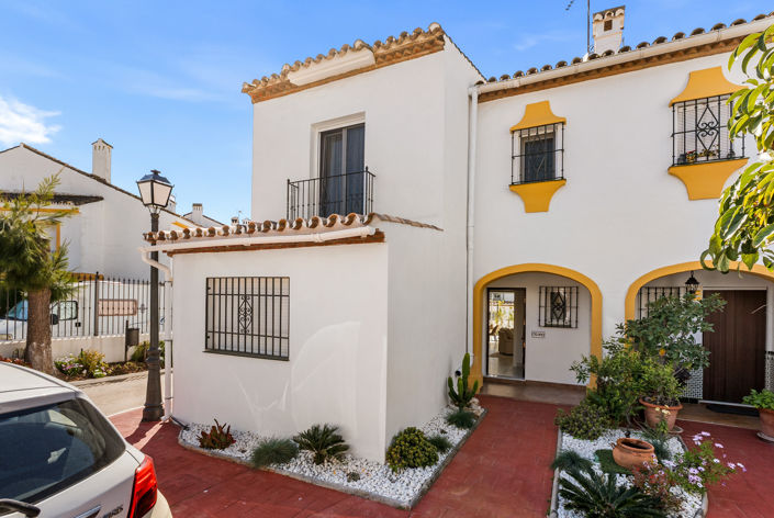 Image No.6-Villa de 4 chambres à vendre à Estepona
