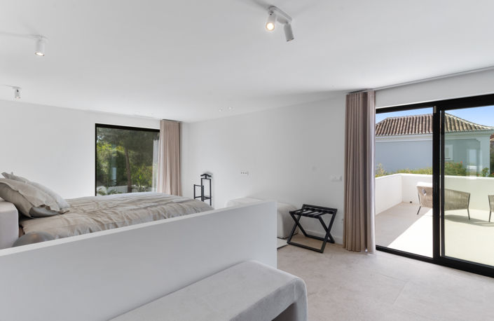 Image No.20-5 Bed Villa for sale