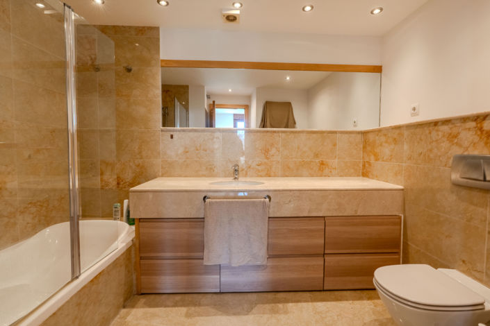 Image No.18-3 Bed Apartment for sale
