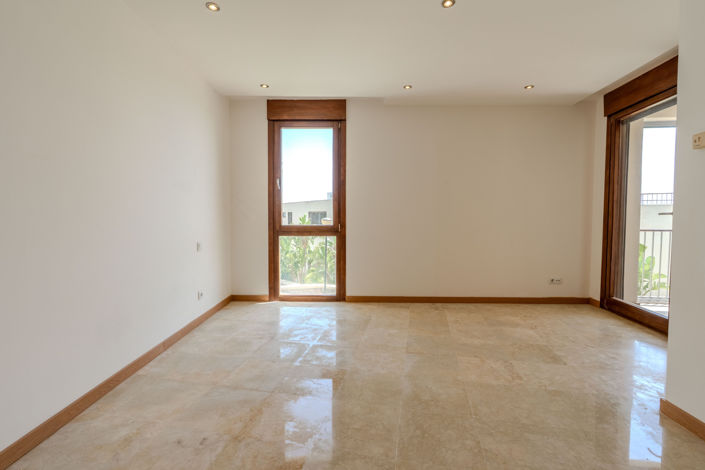 Image No.23-3 Bed Apartment for sale