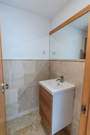 Image No.24-3 Bed Apartment for sale