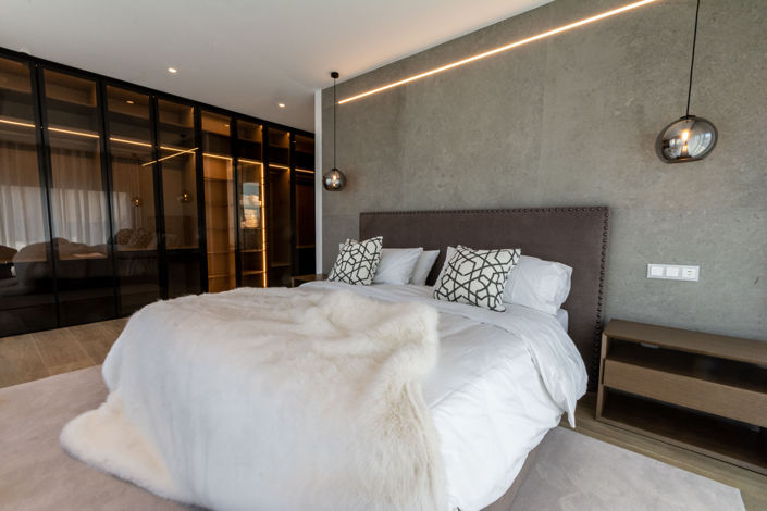 Image No.4-4 Bed Villa for sale