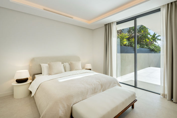 Image No.20-5 Bed Villa for sale