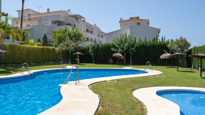 Image No.25-3 Bed Property for sale