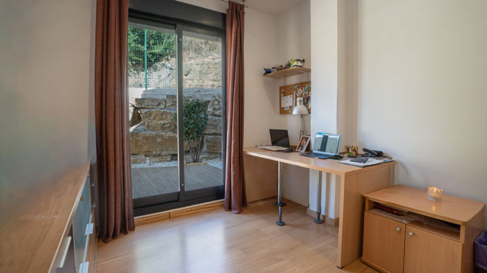Image No.19-3 Bed Apartment for sale