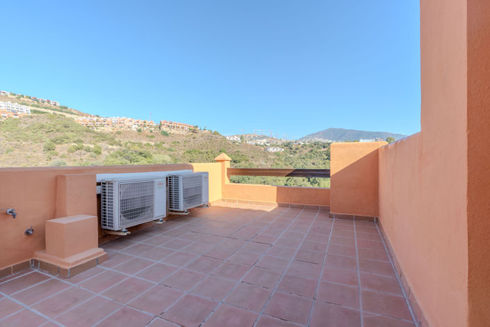 Image No.30-3 Bed Townhouse for sale