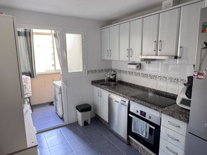 Image No.18-4 Bed Apartment for sale
