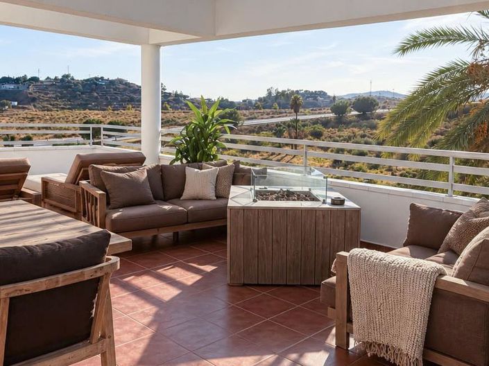 Image No.25-5 Bed Property for sale