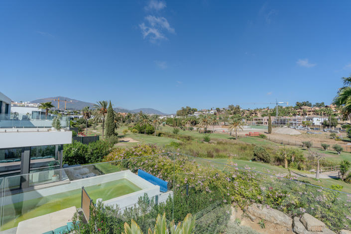 Image No.18-4 Bed Villa for sale