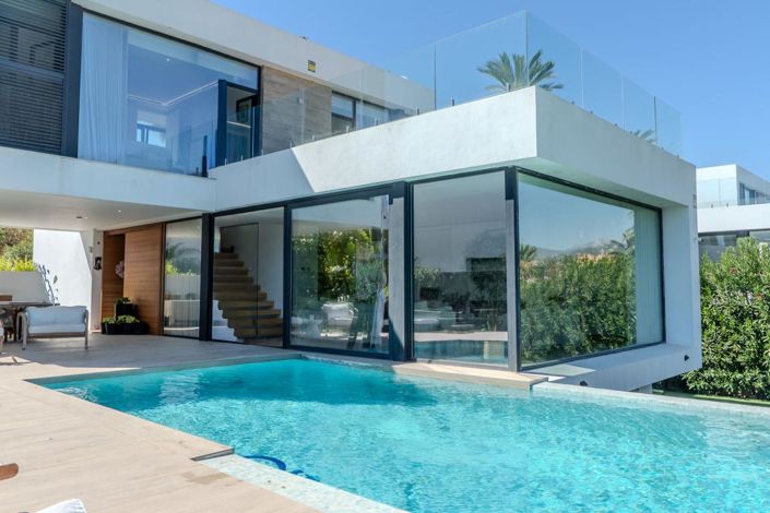 Image No.20-4 Bed Villa for sale