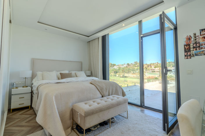 Image No.5-4 Bed Villa for sale