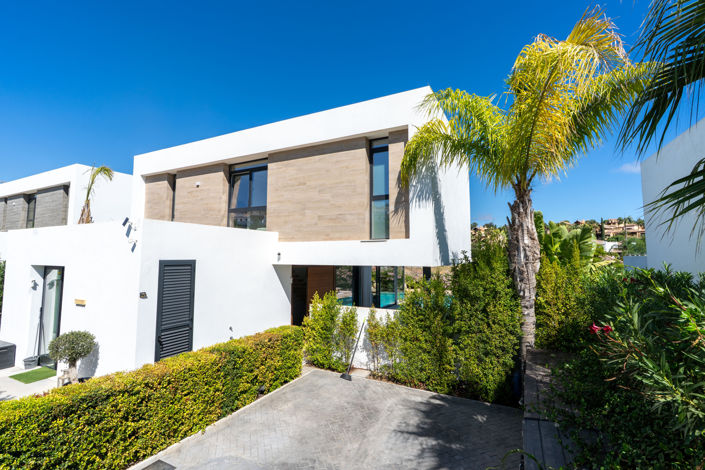 Image No.7-4 Bed Villa for sale