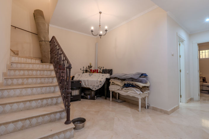 Image No.40-5 Bed Villa for sale