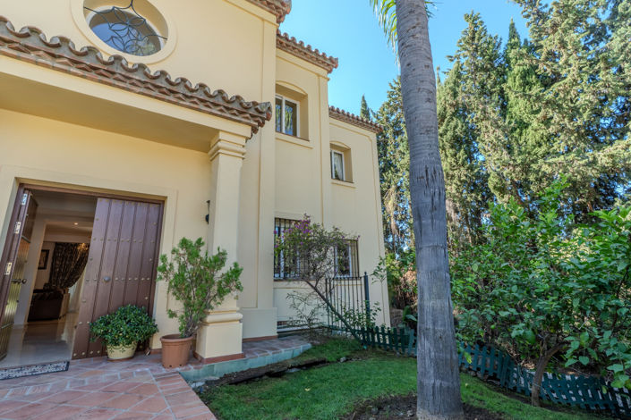 Image No.47-5 Bed Villa for sale
