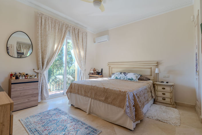Image No.5-5 Bed Villa for sale