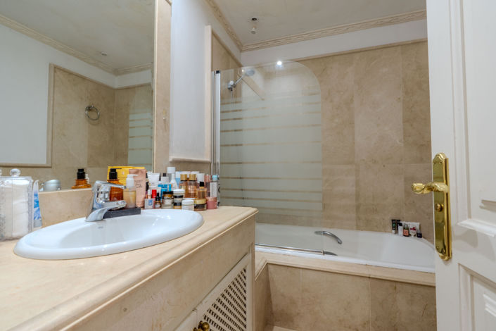 Image No.6-5 Bed Villa for sale