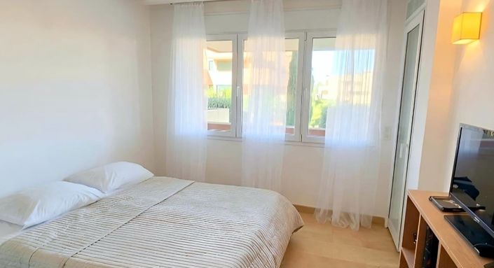 Image No.19-2 Bed Apartment for sale