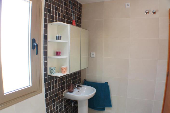 Image No.41-3 Bed Villa / Detached for sale