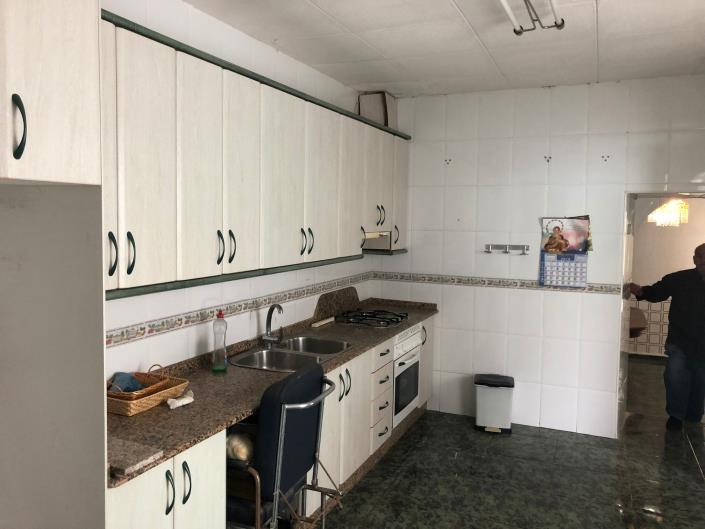 Image No.10-3 Bed House for sale