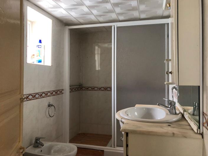 Image No.11-3 Bed House for sale