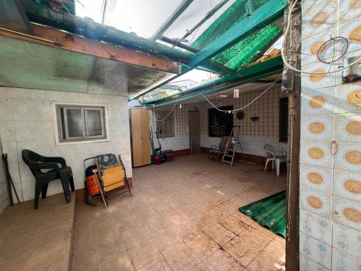 Image No.22-5 Bed Townhouse for sale