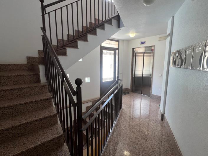 Image No.26-3 Bed Apartment for sale