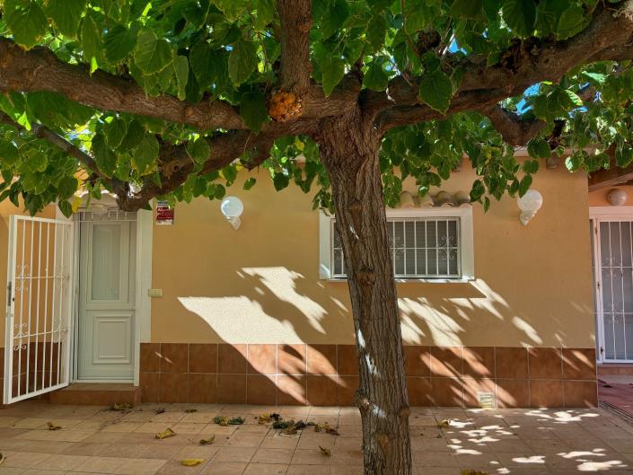 Image No.9-8 Bed Villa for sale