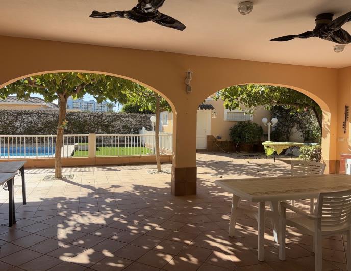 Image No.28-8 Bed Villa for sale