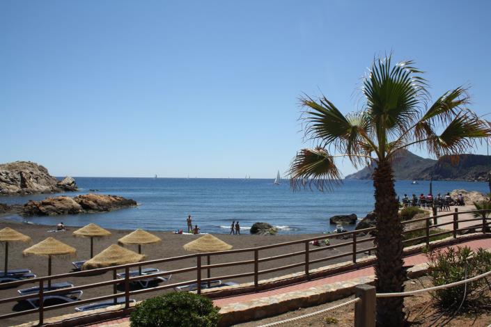 Image No.9-3 Bed House for sale