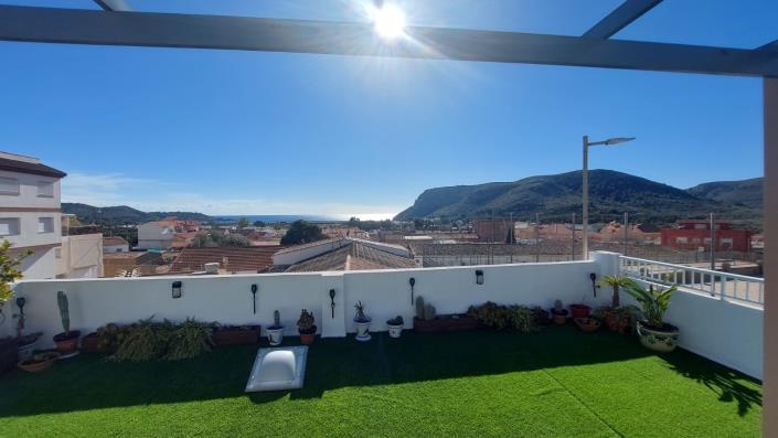 Image No.14-2 Bed House for sale