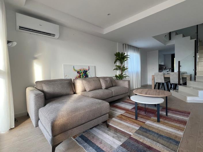 Image No.4-3 Bed Townhouse for sale