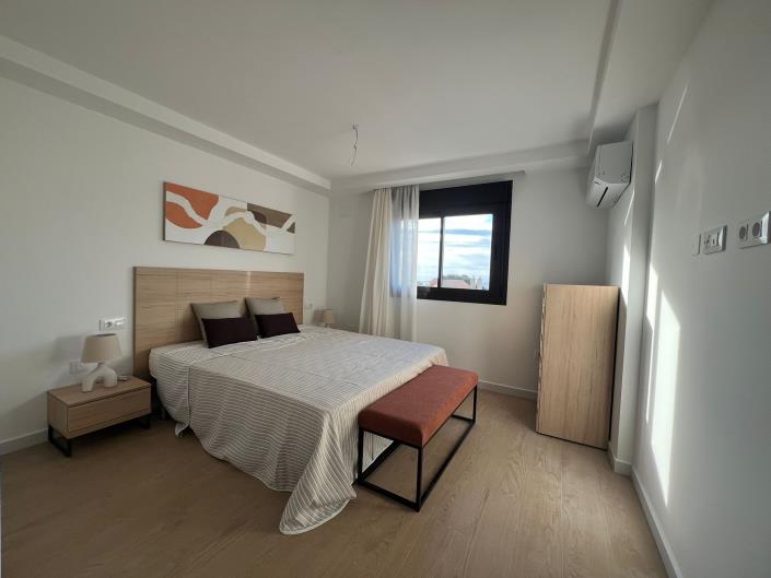 Image No.9-3 Bed Townhouse for sale