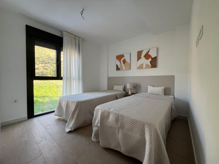 Image No.10-3 Bed Townhouse for sale