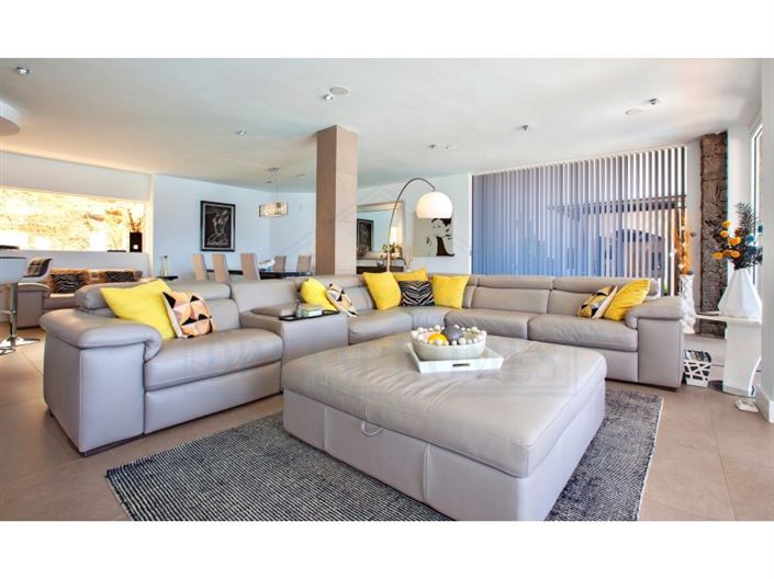 Image No.11-7 Bed House for sale