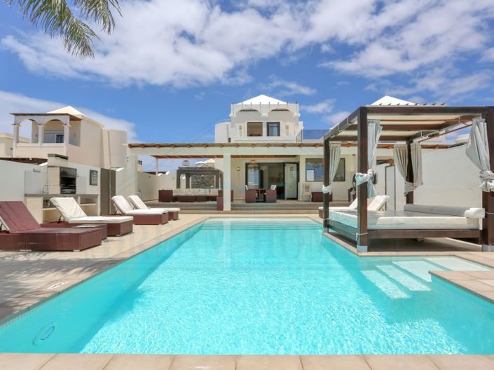 Image No.1-3 Bed Villa for sale