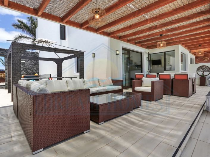 Image No.10-3 Bed Villa for sale