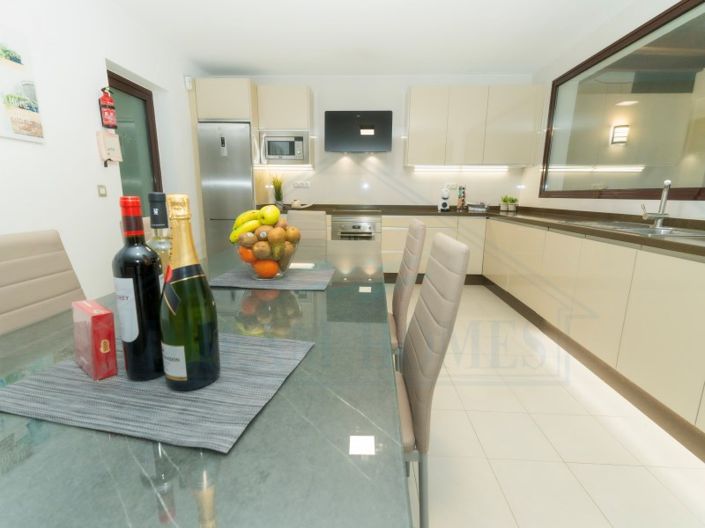 Image No.14-4 Bed Villa for sale