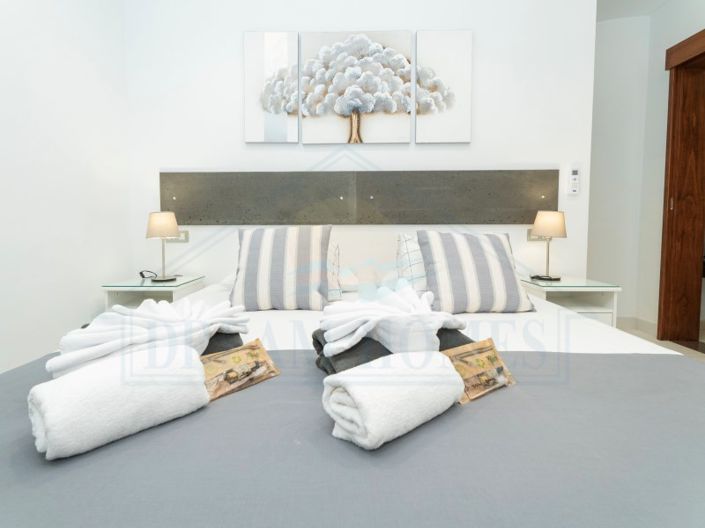 Image No.26-4 Bed Villa for sale