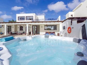 id766fa301-0000-0500-0000-000017cb12d3