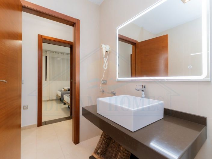 Image No.49-4 Bed Villa for sale